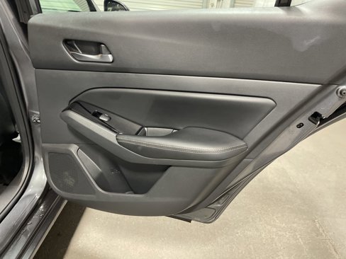 Used 2023 Nissan Altima 2.5 SL image 11