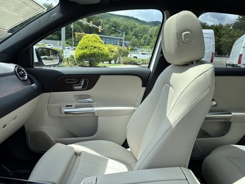 New 2026 Mercedes-Benz GLA 250 4MATIC image 31
