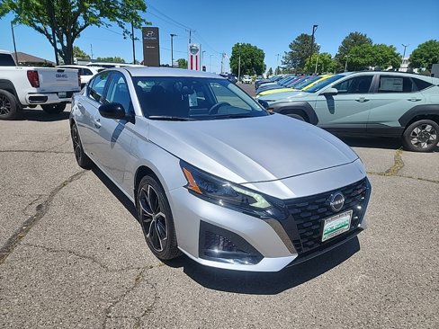 New 2024 Nissan Altima 2.5 SR image 1
