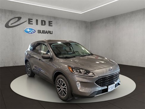 Used 2022 Ford Escape SEL w/ Class II Trailer Tow Package image 1