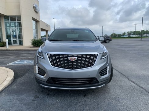 Used 2022 Cadillac XT5 Premium Luxury image 2