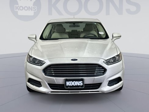 Used 2015 Ford Fusion SE image 11