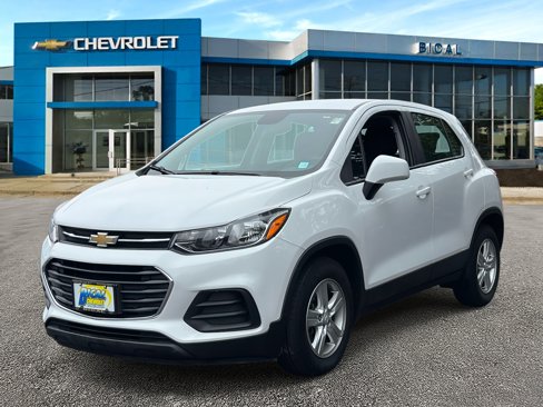Used 2020 Chevrolet Trax LS image 3