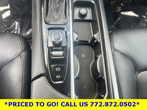 Used 2018 Volvo XC90 T5 Momentum image 12