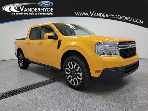 Used 2023 Ford Maverick Lariat w/ Lariat Luxury Package image 2