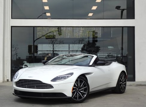 Used 2020 Aston Martin DB11 Volante image 12
