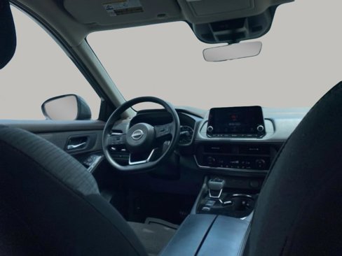 Used 2023 Nissan Rogue SV image 34