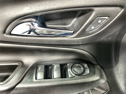 Used 2018 Chevrolet Equinox Premier image 15