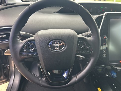 Used 2019 Toyota Prius image 9