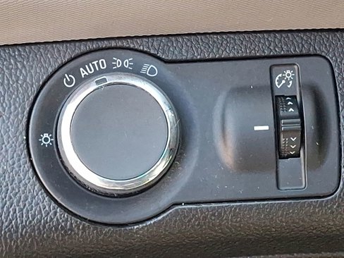 Used 2020 Chevrolet Sonic LT image 20
