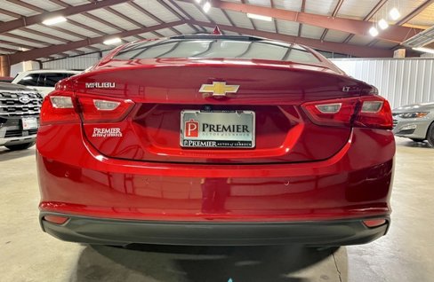 Used 2024 Chevrolet Malibu LT image 3