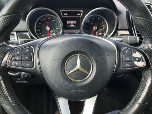 Used 2019 Mercedes-Benz GLE 400 4MATIC image 20