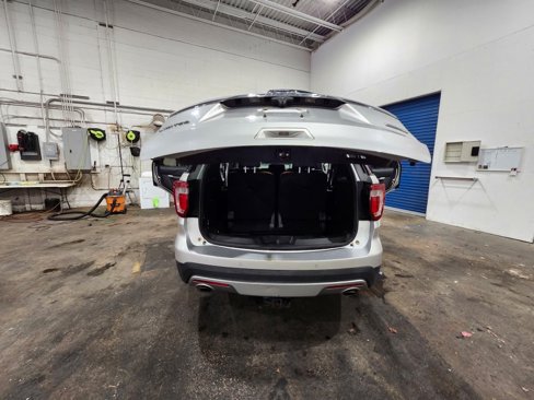 Used 2016 Ford Explorer Limited w/ Equipment Group 301A image 10