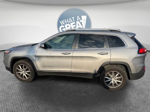 Used 2018 Jeep Cherokee Limited image 7