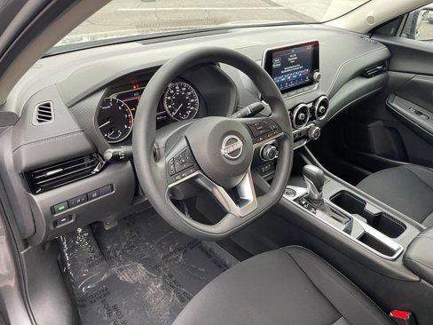 Used 2024 Nissan Sentra SV image 34