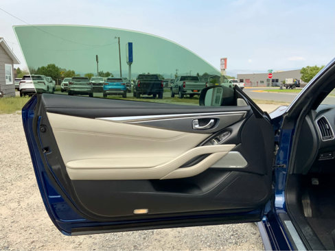 Used 2017 INFINITI Q60 w/ Premium Package image 46