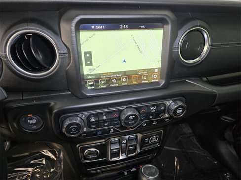 Used 2022 Jeep Wrangler Unlimited Sahara w/ Cold Weather Group image 21