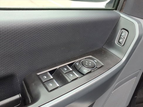 Used 2022 Ford F150 XLT w/ XTR Package image 14