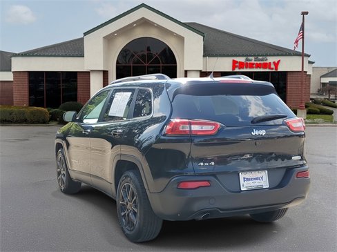 Used 2018 Jeep Cherokee Latitude w/ Safety Group image 3