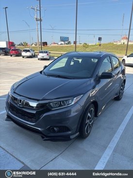 Used 2019 Honda HR-V Sport image 2