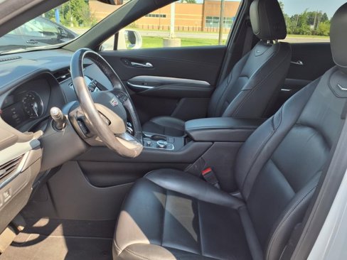 Used 2020 Cadillac XT4 Premium Luxury w/ Cold Weather Package image 2