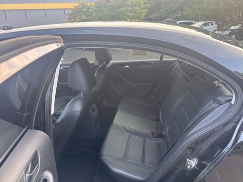 Used 2017 Volkswagen Jetta SEL image 12