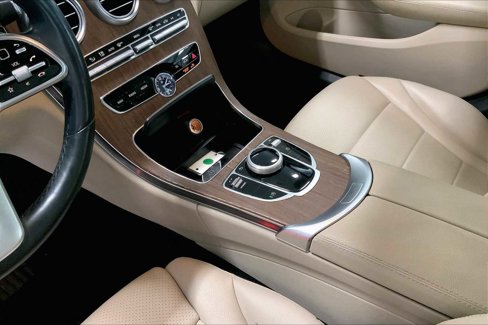 Used 2019 Mercedes-Benz C 300 4MATIC Sedan w/ Premium Package image 16