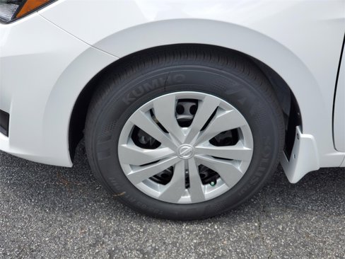 New 2025 Nissan Versa S image 9