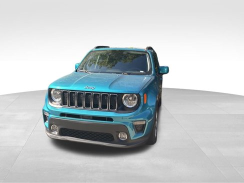 Used 2021 Jeep Renegade Latitude image 2