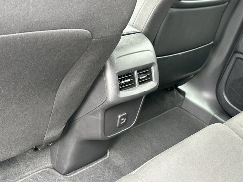 Certified 2024 GMC Terrain SLE image 13