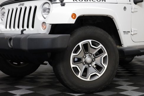 Used 2015 Jeep Wrangler Unlimited Rubicon image 3