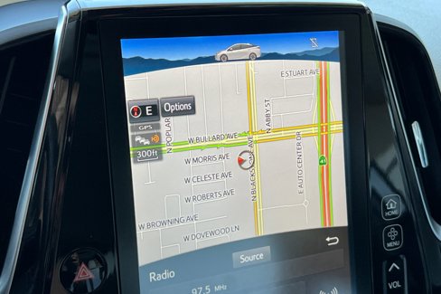 Used 2018 Toyota Prius image 19