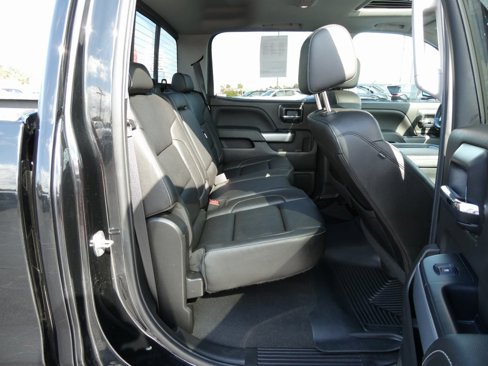 Used 2018 Chevrolet Silverado 1500 LTZ Z71 w/ Midnight Edition image 17