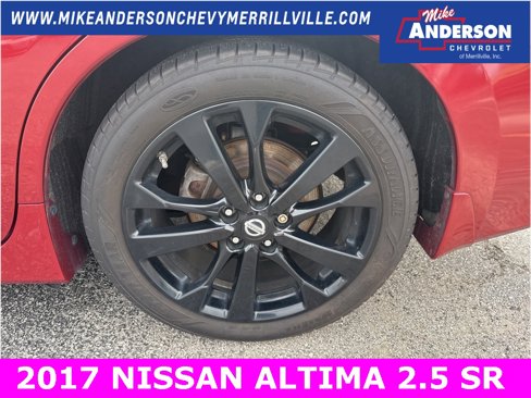 Used 2017 Nissan Altima 2.5 SR w/ Midnight Edition Package image 12