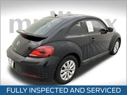 Used 2017 Volkswagen Beetle 1.8T S image 3