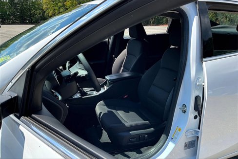 Used 2023 Chevrolet Malibu LT image 21