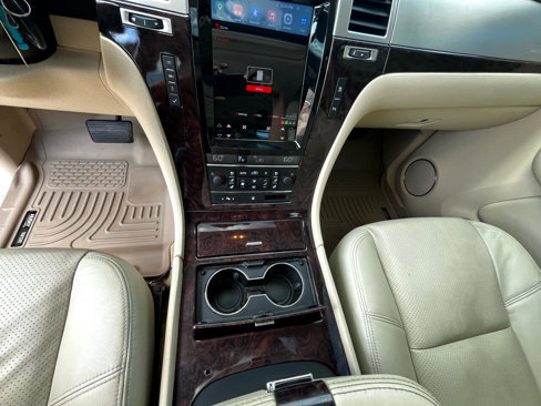 Used 2007 Cadillac Escalade EXT w/ Information Package image 37