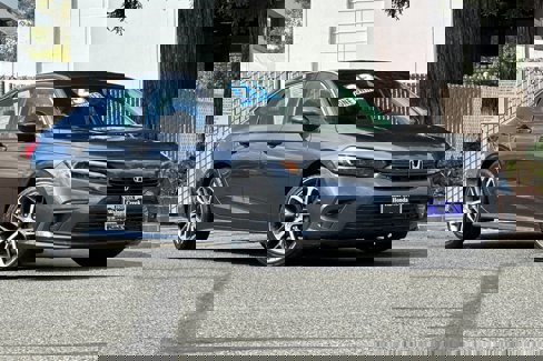 Used 2023 Honda Civic Touring image 2