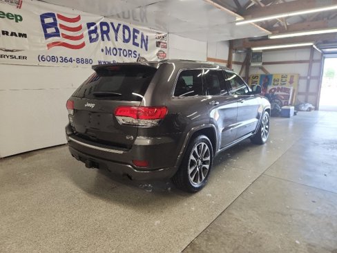 Used 2018 Jeep Grand Cherokee Overland image 3