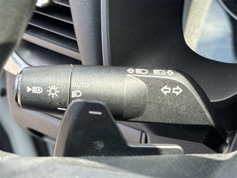 Used 2024 Nissan Rogue SV image 40