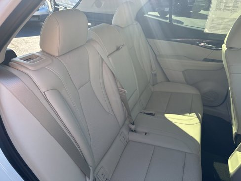 Used 2022 Buick Envision Essence w/ Safety Package image 32