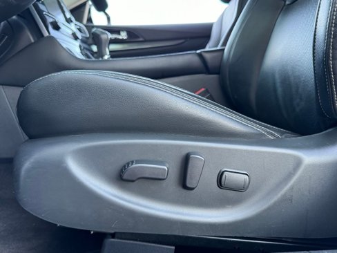 Used 2023 Nissan Maxima SV w/ Floor Mat Group image 16