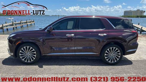Used 2023 Hyundai Palisade Calligraphy w/ Cargo Package image 3
