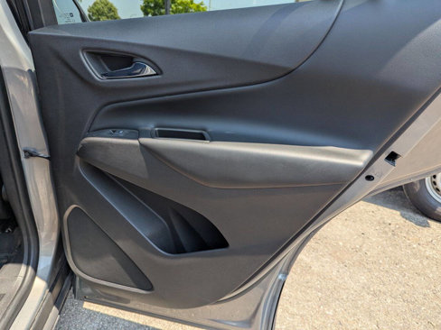 Used 2019 Chevrolet Equinox LT image 18