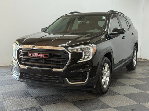 Used 2023 GMC Terrain SLE w/ Driver Convenience Package image 4