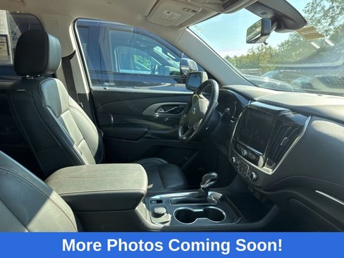 Used 2021 Chevrolet Traverse RS image 2