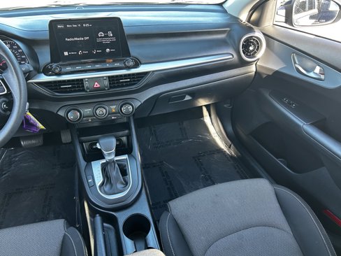Certified 2023 Kia Forte LXS image 15