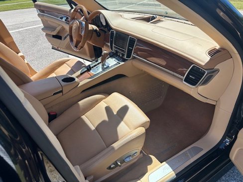 Used 2013 Porsche Panamera S image 13