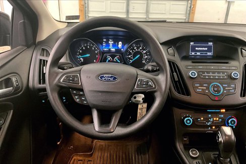Used 2016 Ford Focus SE w/ Exterior Protection Package image 6
