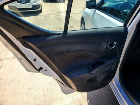Used 2018 Nissan Versa SV image 12